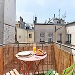 Bnbnook - Chic 1Br With Balcony - Latin Quarter